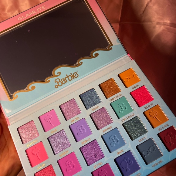 🩷NWT BARBIE EYESHADOW PALLET 🩷 - Picture 3 of 8